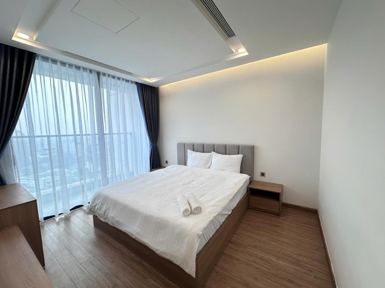 Luxury Apartment In Vinhomes Metropolis Hanoi Buitenkant foto