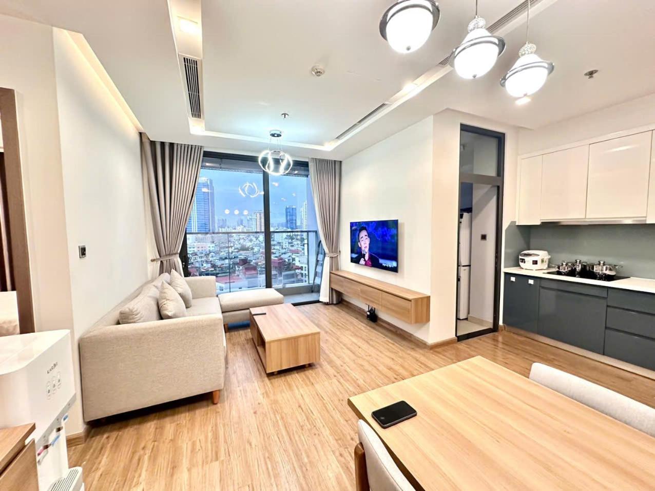 Luxury Apartment In Vinhomes Metropolis Hanoi Buitenkant foto