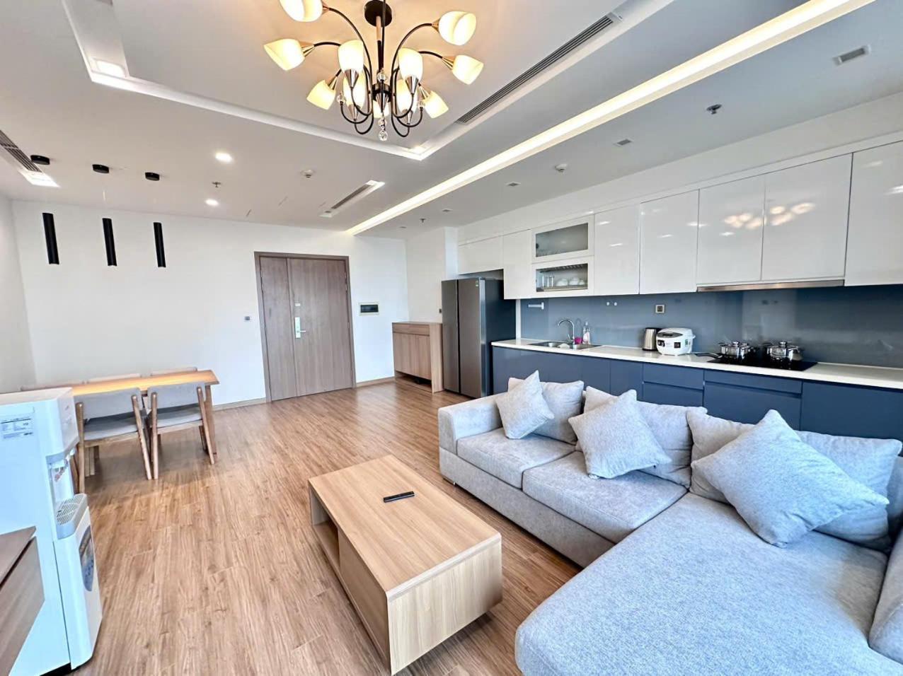 Luxury Apartment In Vinhomes Metropolis Hanoi Buitenkant foto