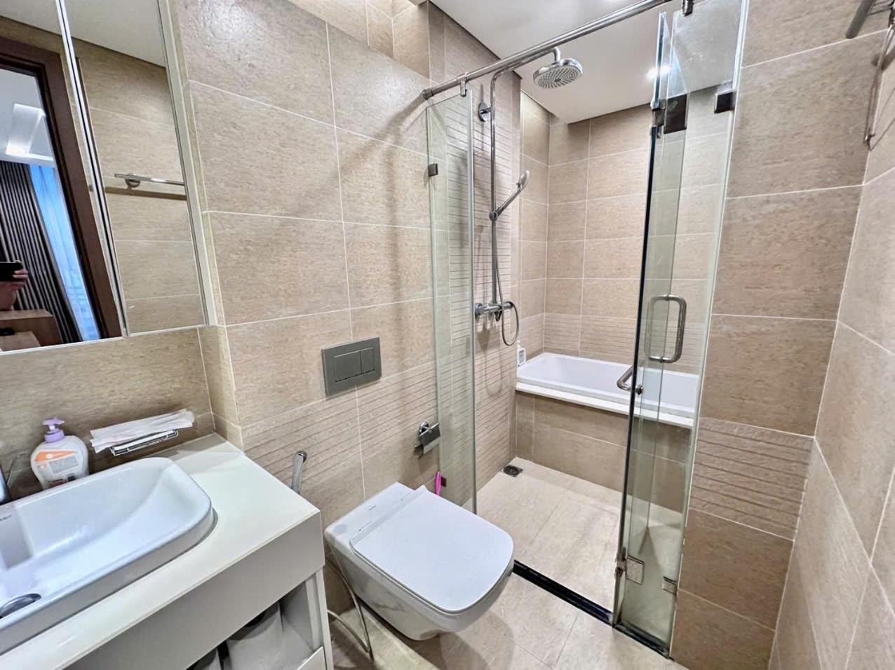 Luxury Apartment In Vinhomes Metropolis Hanoi Buitenkant foto