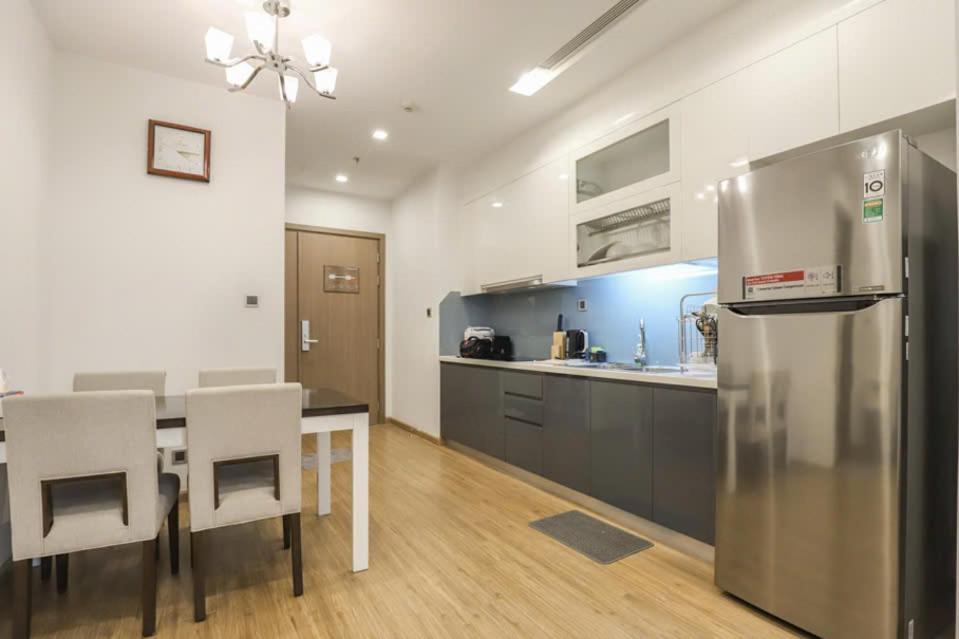 Luxury Apartment In Vinhomes Metropolis Hanoi Buitenkant foto