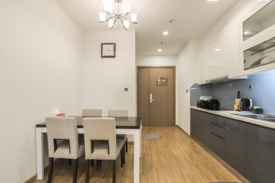 Luxury Apartment In Vinhomes Metropolis Hanoi Buitenkant foto