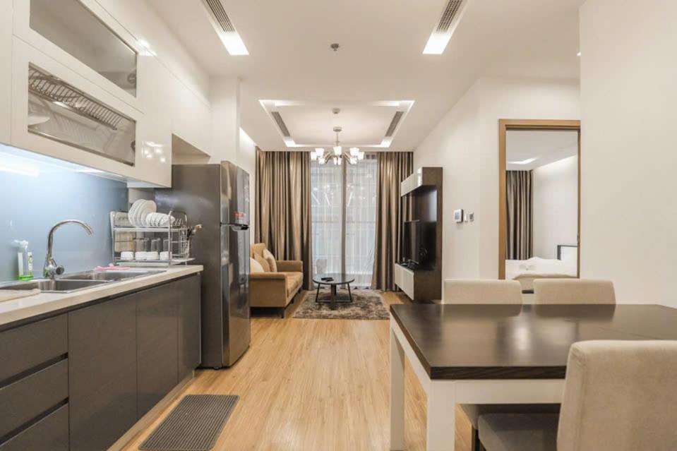 Luxury Apartment In Vinhomes Metropolis Hanoi Buitenkant foto